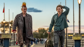Matt Smith i Austin Butler w filmie "Złodziej z przypadku"