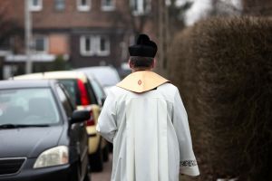 Prokuratura Okręgowa w Tarnobrzegu prowadzi śledztwo w sprawie byłego proboszcza 