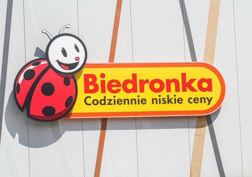 sklep dyskontowy Biedronka
