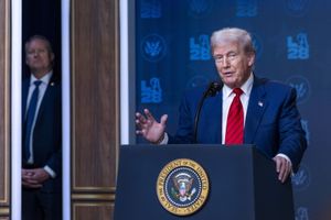Donald Trump chwali rozmowy z Putinem