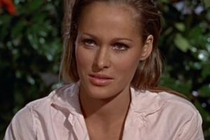 Ursula Andress