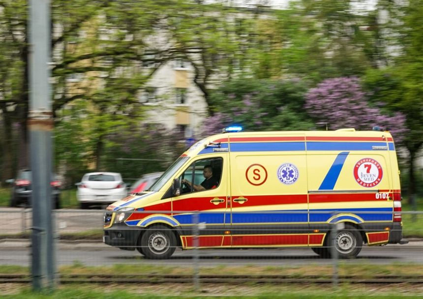 Ambulans (zdjęcie ilustracyjne)