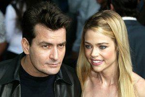 Charlie Sheen i Denise Richards