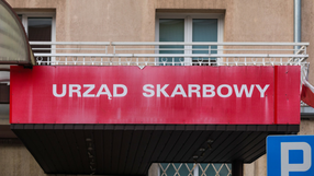 Banner z napisem Urzad Skarbowy