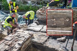 szkielet ludzki wykopany przez archeologów