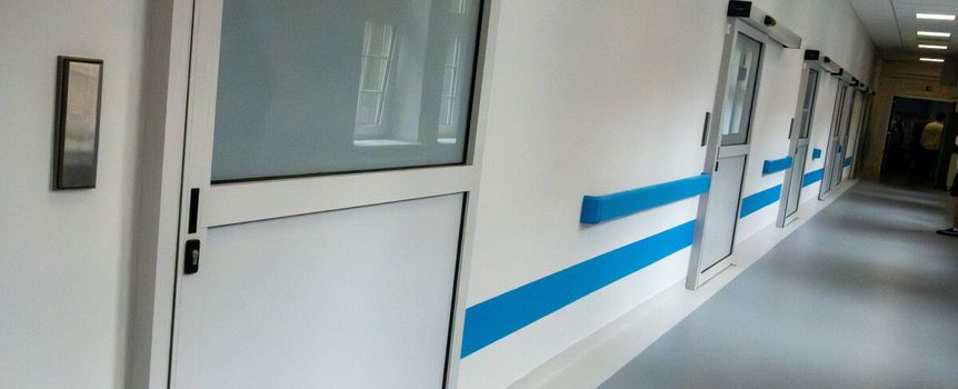 Lekarz ze Szpitala im. Kopernika w Łodzi usłyszał zarzuty dotyczące przyjmowania łapówek