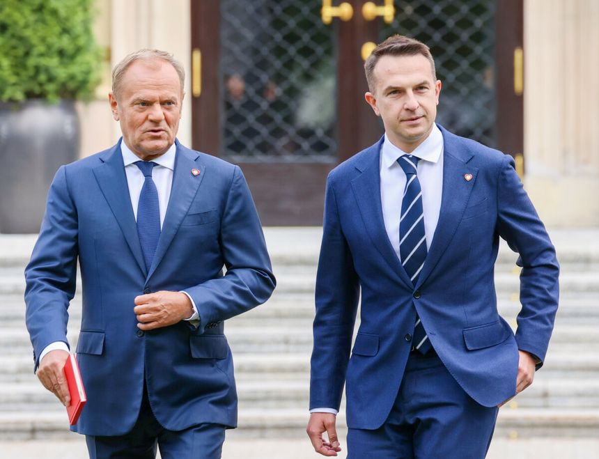 Adam Szłapka, Donald Tusk