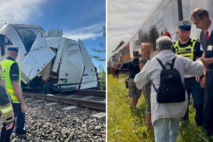 Zderzenie ciężarówki z pociągiem w Żelistrzewie