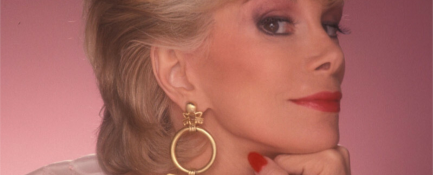 Ukryła „polskie” nazwisko i została ikoną lat 70. Po 348 operacjach była nie do poznania