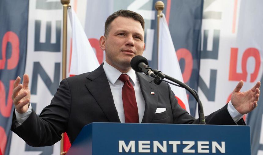 Kandydat Konfederacji na prezydenta Sławomir Mentzen w Rykach, 22 marca 2025 r.
