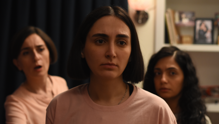 Kadr z filmu "Nasienie świętej figi"