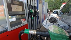 stacja paliw, tankowanie