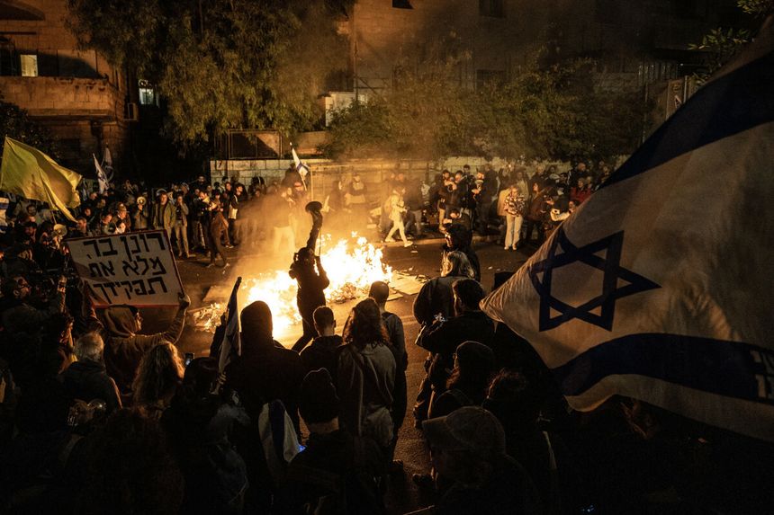 Protesty w Jerozolimie przed siedzibą premiera Benjamina Netanjahu, 19 marca 2025 r.