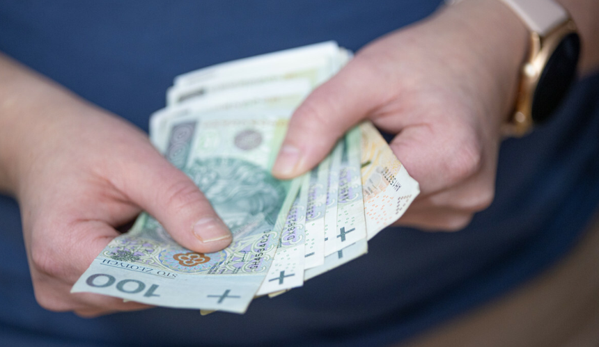 Sprzedawała nieistniejące bilety