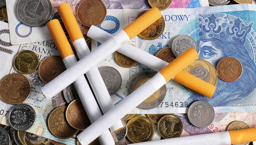 papierosy na pieniądzach