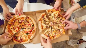 W tekturowych pudełkach do pizzy odkryto bisfenol A i S