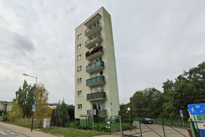 blok na ul. Odkrytej 55c w Warszawie