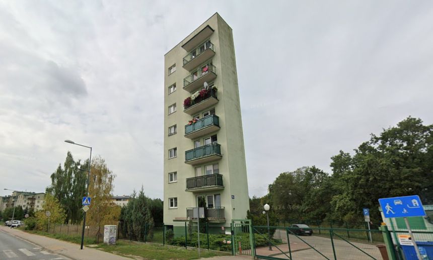 blok na ul. Odkrytej 55c w Warszawie