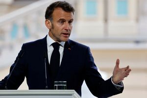 Macron