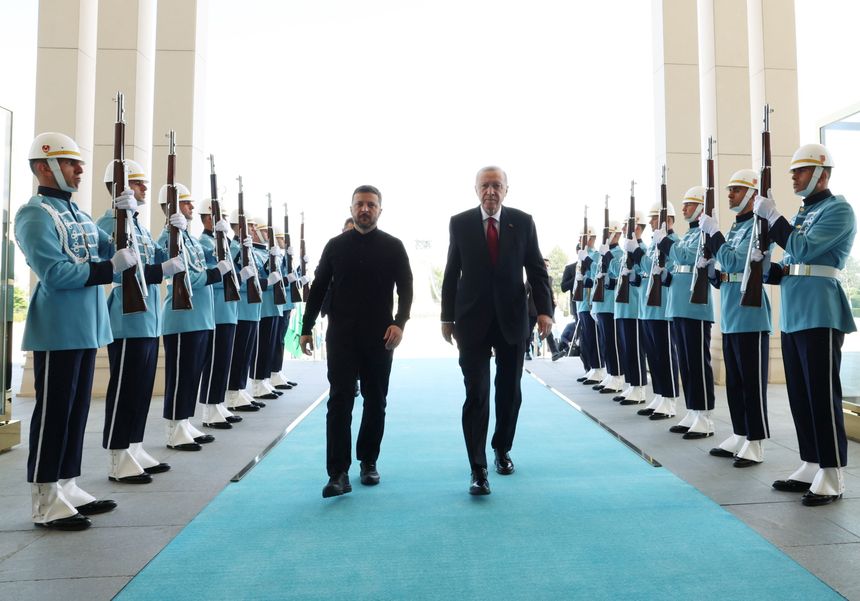 Kulisy negocjacji w Turcji. Pierwsze rozmowy za Zełenskim