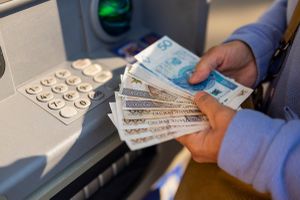 Maksymalna odprawa 2025: ile wynosi?