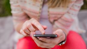 Facebook testuje użytkowników, wpływając na ich decyzje zakupowe.