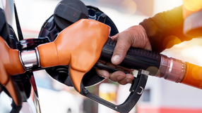 tankowanie samochodu