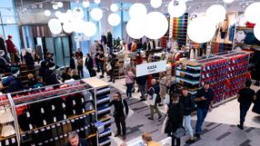 UNIQLO Wars Sawa Junior