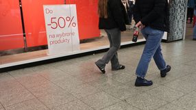 klienci w galerii handlowej