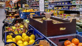 Żałoba narodowa w Polsce. Czy sklepy będą otwarte?