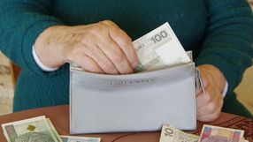 pieniądze, seniorka