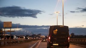 UPS zwalnia 20 tys. pracowników