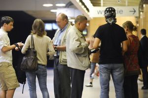 kontrolerzy biletów w pracy