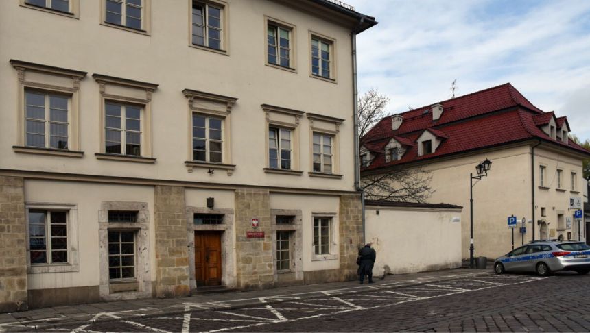 Fani polskich kryminałów od razu poznają to miejsce. To ważna ulica w Krakowie