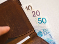 Pieniądze za opiekę nad chorym członkiem rodziny