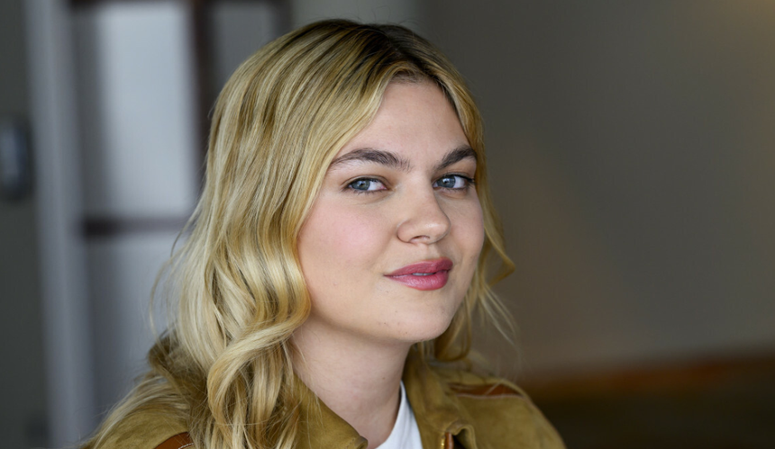 Louane - reprezentantka Francji w 69. Konkursie Piosenki Eurowizji