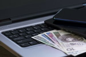 komputer portfel pieniądze