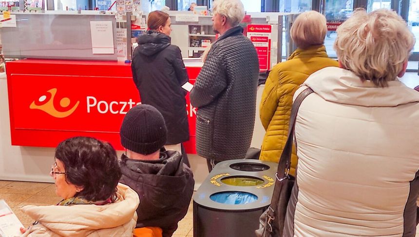 kolejka na poczcie