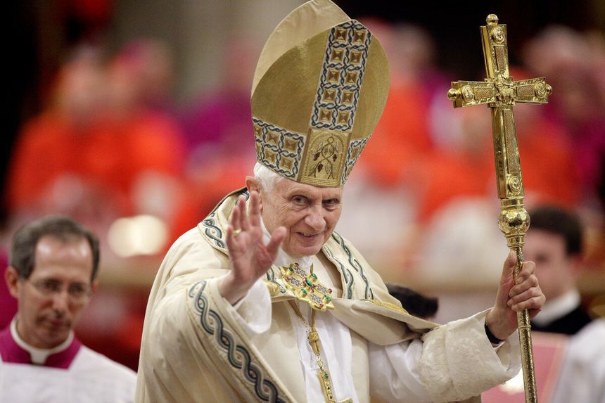 Niesamowite kulisy abdykacji Benedykta XVI