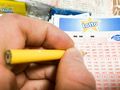 wypełnianie kuponu Lotto