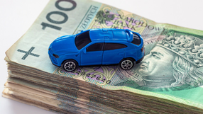 samochód, pieniądze 