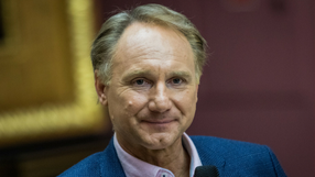 Dan Brown