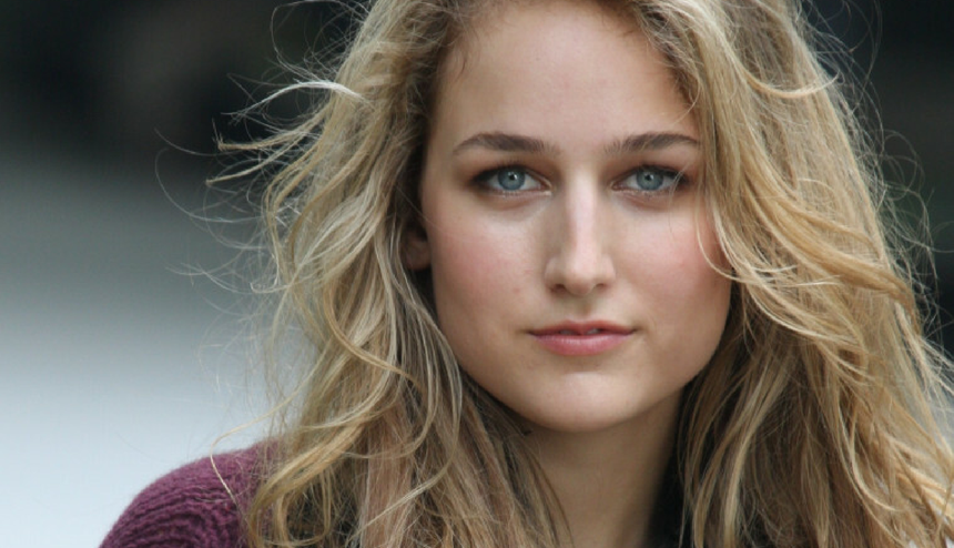 Leelee Sobieski