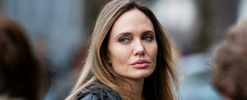 Angelina Jolie portret zbliżenie