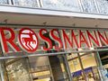 Noworoczne promocje w Rossmanie. Co warto kupić?