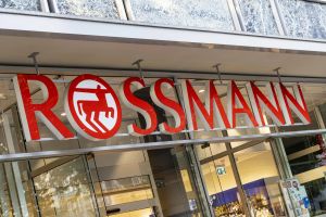 Noworoczne promocje w Rossmanie. Co warto kupić?
