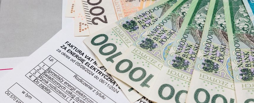 rachunek za prąd i pieniądze