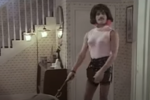 Kadr z teledysku  „I Want to Break Free” Queen