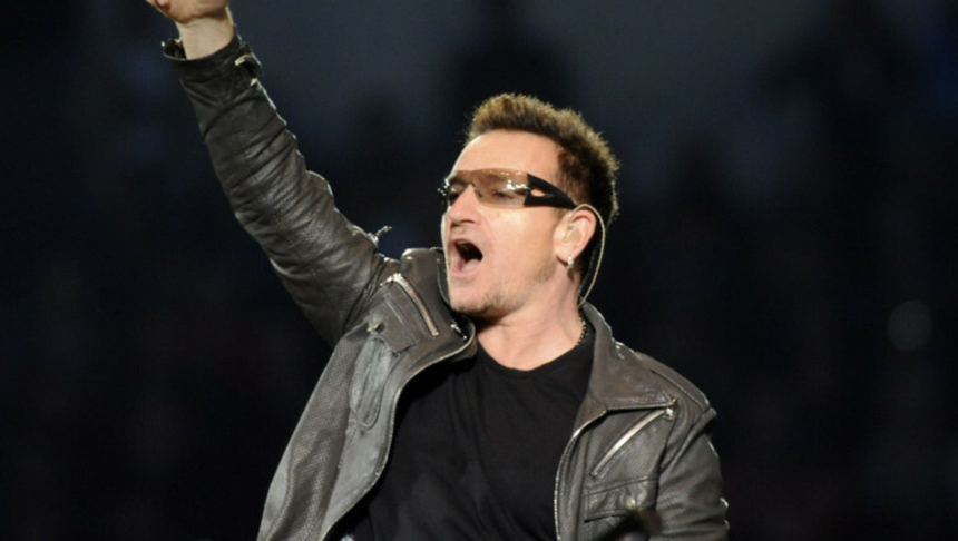 Bono na scenie
