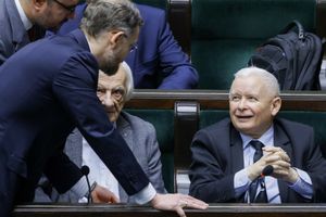 Zbigniew Bogucki, Ryszard Terlecki, Jaroslaw Kaczynski w Sejmie, 24 stycznia 2025 r.